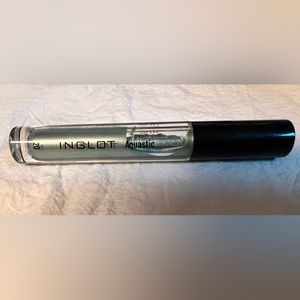 Inglot '20' aquastic cream eyeshadow